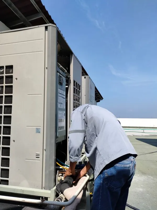 Cuci AC Split